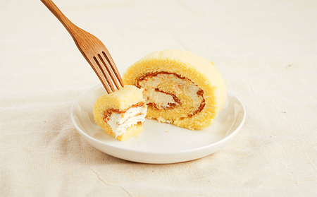 モッチリしっとり たわらやロール１本入り お菓子 スイーツ ロールケーキ 