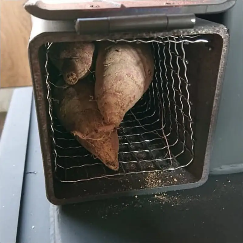 薪ストーブ【かぐつち3号（KAGUTUTI3）と美味しく焼ける「焼き芋器