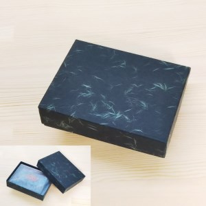 「三嶋柄入り」ハンドメイド牛革財布（箱入り）＜黒＞ 小さい 財布 やわらかい 牛革 を使用 ミニ財布 コンパクト財布 かわいい おしゃれ レディース メンズ シンプル 贈り物 ギフト プレゼント
