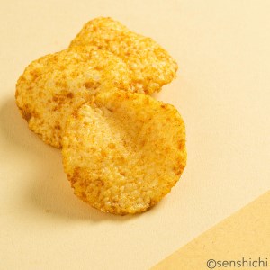 ＜お歳暮＞半熟カレーせん　1箱（12袋入）[AO003sa]