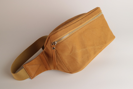 ボディバッグ キャメル [アトリエSASSA 富山県 朝日町 34310134]