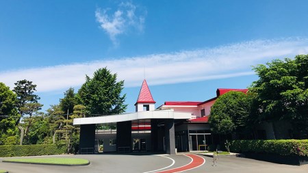 フレンドシップカントリークラブ 平日 ビジタープレー券（セルフ）4名様	ゴルフ プレー券 ゴルフ場 チケット [AW003ya]