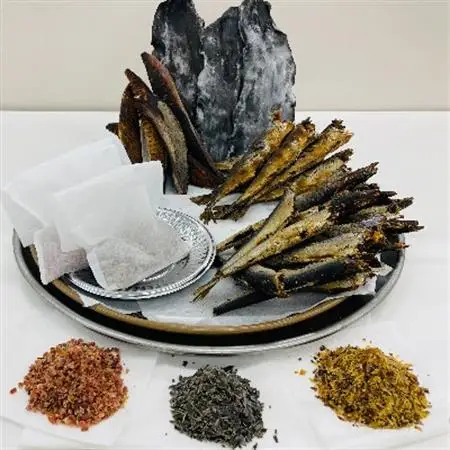 親子で学ぶ!だしをひく体験キット_魚介・海産物     魚介・海産物  干物 _【1258307】