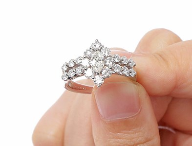 マーキスカット（0.323ct・VVS）プラチナダイヤモンドリング　L8　K037863-H