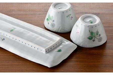 【波佐見焼】山紫陽花長角皿 プレート おしゃれな彫入りカップ 湯呑み 2個組 食器 皿 【藍水】 [GB30]  波佐見焼