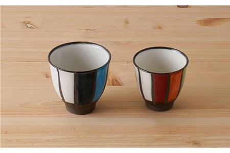 【波佐見焼】撥水十草 茶碗・コップ （青大・赤小）セット 食器 皿 【陶もと】 [PE20]  波佐見焼