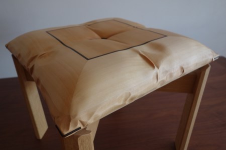 【バウ工房】木ションスツール〈製作：大門 嚴〉