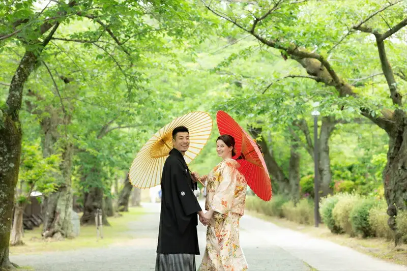 小田原城フォトウェディング（60分撮影・衣装・美容・写真データ付き）【小田原 出張撮影 60分 撮影データ 写真データ 写真 カメラマン 同行撮影 時間内撮影し放題　小田原城 結婚 結婚写真 神奈川県 小田原市 ウェディング ウェディング】