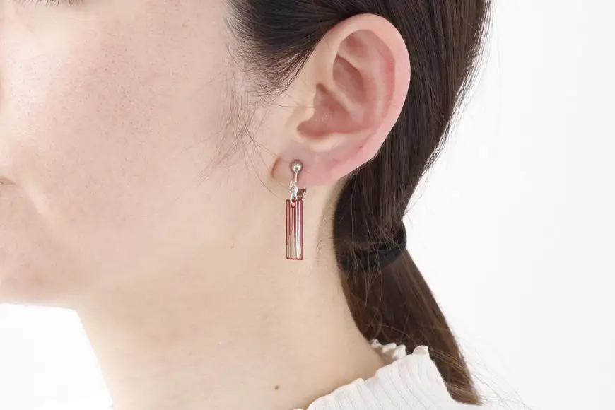 【中嶋象嵌】長四角　ピアス〈ライン〉
