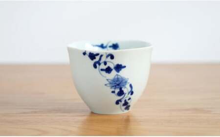 有田焼 ゆらり和カップ＆豆皿セット/帯花唐草【藍土】 フリーカップ おしゃれ 贈り物 ギフト A12-173
