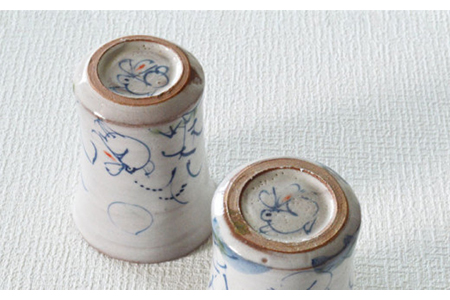 【美濃焼】兎絵 麦酒呑【小栗正男】食器 酒器 ぐい呑み お猪口 おちょこ コップ ビールグラス 日本酒 晩酌 ペア 夫婦 カップル 陶器 手づくり 手書き うさぎ  伝統 ギフト プレゼント 贈り物 送料無料 [MBH003]