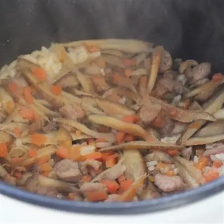 おやべ火ね鶏(親鶏)モモ焼肉用　老鶏ヒネ　かしわ　1.6Kg(400g×4袋真空パック・解凍)【配送不可地域：離島】【1291436】