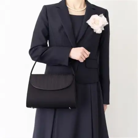 【ふるさと納税】ストレスフリーな博多織フォーマルバッグ_装飾品・工芸品  鞄・バッグ かばん カバン  装飾品・工芸品  織物 _【配送不可地域：離島・沖縄県】【1297053】
