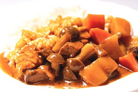駅長おすすめご当地カレー　はたけしめじゴロゴロカレーとコク旨ビーフカレーセット　[010NA026]