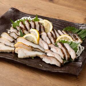 土佐の藁焼き ウツボのたたき１節300g～400g（冷凍）漁師町伝統タレ・にんにく・ネギ付 【R00399】