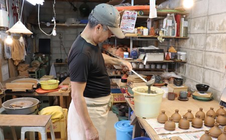 沖縄県立博物館美術館にも常設展示！ガローシぐいのみ（三つえくぼ）（桐箱付き）