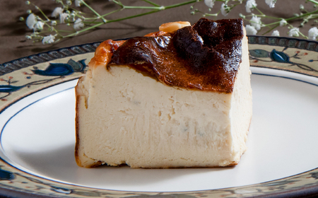 ちょっぴり大人びたブルーチーズバスク 4号サイズ  チーズケーキ