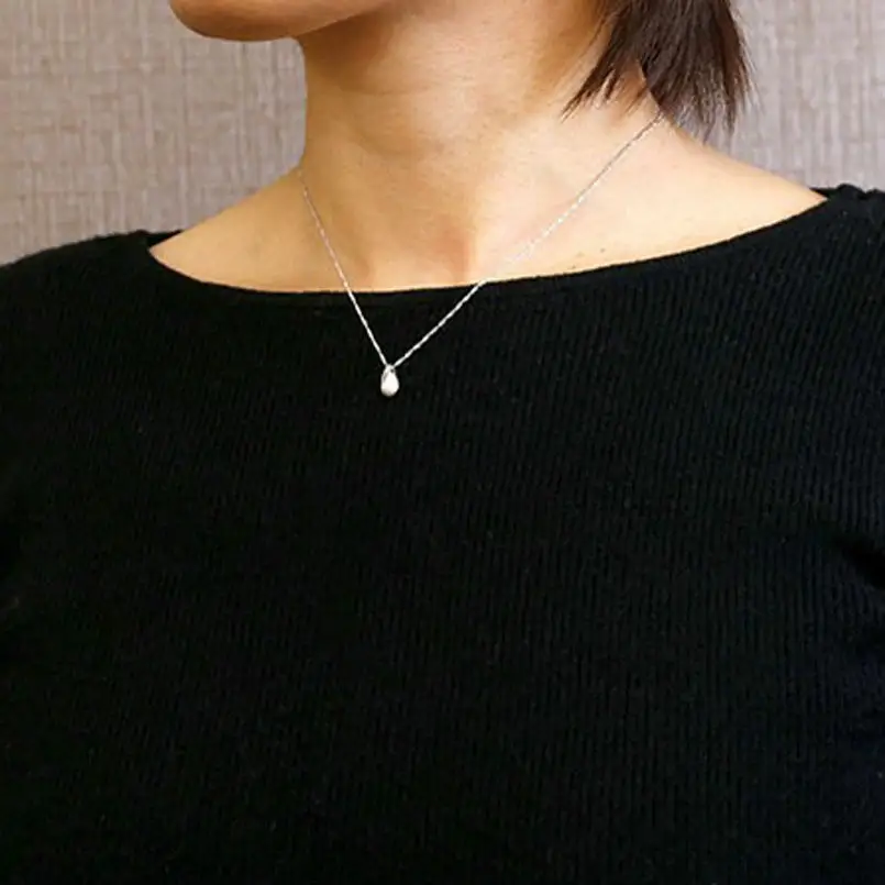 純プラチナ ペンダントトップ ティアドロップ プラチナ ネックレス