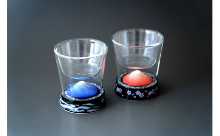 有田焼とガラスのコラボ Fortune glass小２個セット（赤富士・青富士）東洋セラミックス 30000円 3万円 A30-764