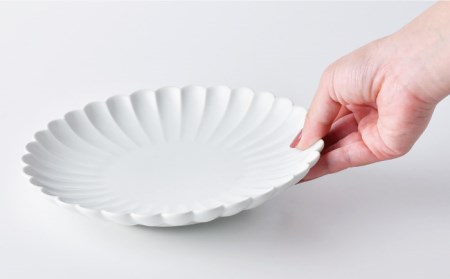 【波佐見焼】菊彫 7寸皿 プレート 白マット 2枚セット 輪花皿 食器 皿 【洸琳窯】 [GE54] 波佐見焼