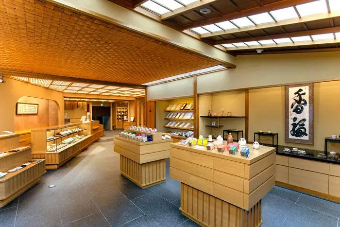 【香老舗 松栄堂】麗香炉 (ほっほ/芳輪 白川スティック80本セット) [ 京都 老舗 ふくろう型香炉 線香 人気 おすすめ かわいい お香 ギフト プレゼント お取り寄せ 通販 送料無料 ふるさと納税 ]