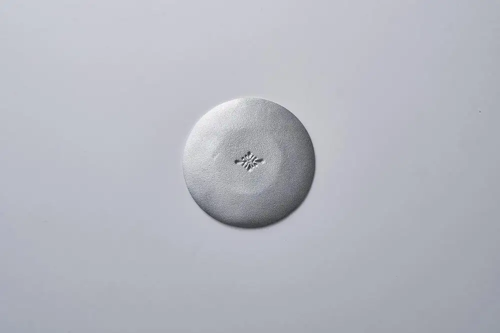 「ひんやり」をキープしてくれるアルミ鋳物の菓子皿（Flat Sセット）