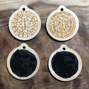 龍体文字＆フラワーオブライフ　両面刻印　パワーネックレス　三重県産　ひのき製　紐の色　こげ茶／KOSHIKARI　ふるさと納税　アクセサリー　大紀ブランド　三重県　大紀町