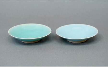有田焼 翡翠天青小皿 2色セット【梶原大敬 茂正工房】器 うつわ 食器 皿 取皿 小皿 菓子皿 2枚 セット ペア 青磁 翡翠 天青 青 夏 上品 シンプル 作家 ろくろ 電子レンジ対応 A18-236