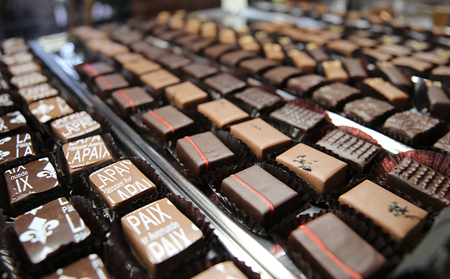 アベニュー・ド・ラペ の自慢の チョコレート 詰め合わせ 30粒[ スイーツ ショコラ ] お菓子 ボンボンショコラ こだわり 素材 ガナッシュ 手作り 深い 味わい ご褒美 おやつ 甘いもの 15種類 