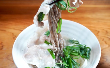 そば 島原手延べそば 桐箱入 50g×25束 計1.25kg / 南島原市 / 吉岡製麺工場 [SDG003]