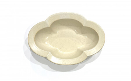 有田焼 クリーム釉 木瓜 蓋付耐熱皿 24to3【西富陶磁器】食器 器 うつわ 皿 蓋付 グラタン皿 耐熱皿 直火対応 オーブン対応 かわいい おしゃれ クリーム 30000円 3万円 A30-827