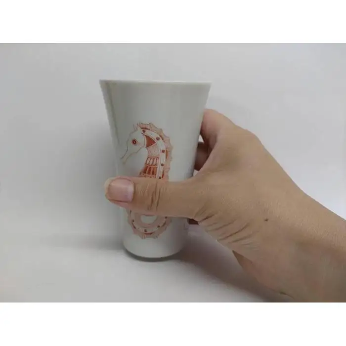 （タツノオトシゴ）フリーカップ 赤絵 九谷焼