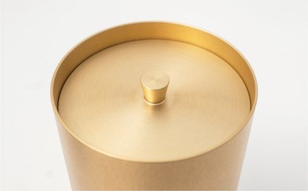 茶筒 キャニスター canister-S half 黒 密閉容器 アルマイト加工商品 日本製 キッチン用品 キッチングッズ 職人 技巧 開閉 和風 洋風 お茶 茶葉 お茶っぱ コーヒー 豆 粉 収納 ブラック シンプル 少量 