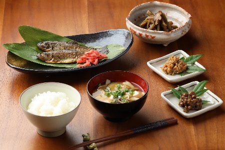 姫ます笹煮（4匹袋入り×4個・箱入）【3-8】