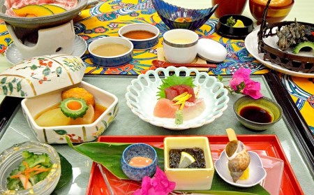 Royal Hotel 沖縄残波岬【特典付】一泊夕朝食付ペア宿泊券（琉球和室ツイン・オーシャンビュー）