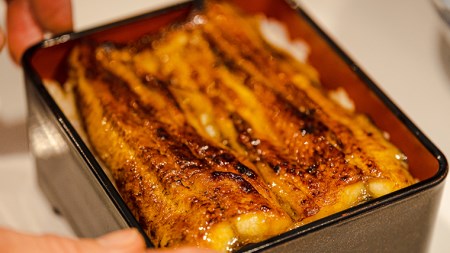 【 麻布しき 】「 至宝の 鰻ぷりん 」1個付き お食事券 3000円分
