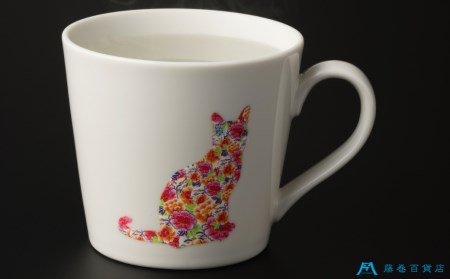【美濃焼】藤巻百貨店別注 華猫のマグカップ ネイビー＆ニューボンホワイトペアセット 多治見市 / 株式会社caramo 藤巻百貨店(丸モ高木陶器）マグカップ  [TBB002]
