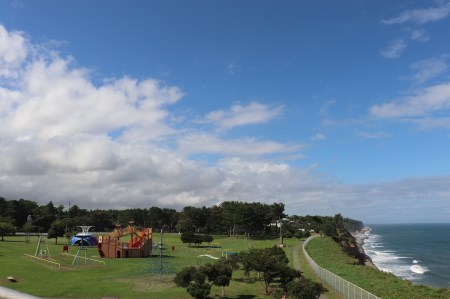 楢葉町サイクリングターミナル　1泊2食付　ハイシーズン共通　シングル宿泊券【宿泊券 温泉  宿泊券 1泊 宿泊券 福島 宿泊券 海 宿泊券 太平洋 宿泊券  2食付き 宿泊券 公園 宿泊券 日の出 宿泊券 一望 宿泊券 楢葉 宿泊券 サイクリング 宿泊券 自然 宿泊券 楢葉 宿泊券 絶景 宿泊券 福島県 宿泊券 朝日 宿泊券ドッグラン 宿泊券 洋室 宿泊券 和室 宿泊券 豪華料理 宿泊券】（2022.12～）