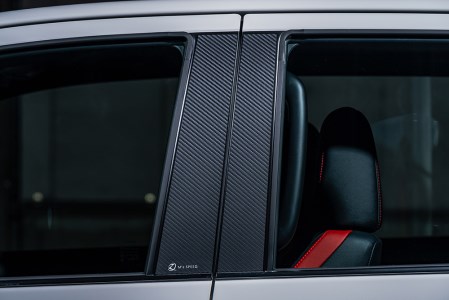 【トヨタ ハイラックス GR SPORT】 ピラーパネル  4ピース （AES製） 【カーボン柄 ブラック仕様】 2911-9140 自動車 車 パーツ カスタム TOYOTA HILUX GR SPORT GUN125