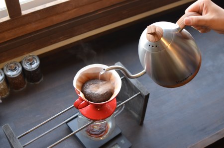 C188(粉)　【受注後焙煎/900g】スペシャルティコーヒー３種飲み比べ（300g×３種）【粉】【珈琲 自家焙煎 詰め合わせ セット スペシャルティ３種類 900g 大阪 八尾市】