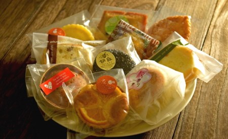 焼き菓子とパウンドケーキのセット