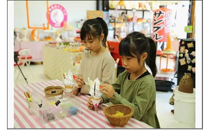 食品サンプルの【博多パフェ作り体験】
