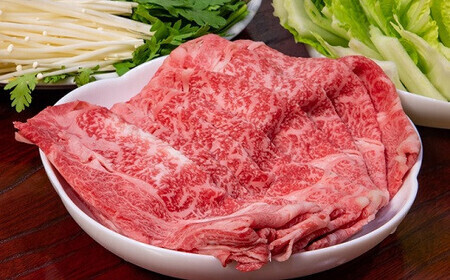 松阪牛 すき焼き ・ しゃぶしゃぶ （ モモ ） 250g 肉 牛 牛肉 和牛 ブランド牛 高級 国産 霜降り 冷凍 ふるさと 人気 モモ肉【和牛セレブ】