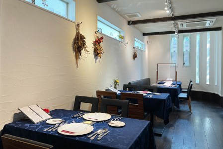 [フランス料理] 乾杯ドリンク付き フレンチフルコースお食事券 (4名様分) [1121]