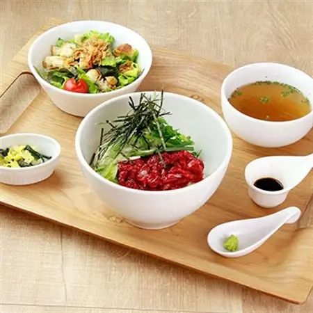 鮮馬刺し桜ユッケ10食セット(益城町)【配送不可地域：離島】【1383441】
