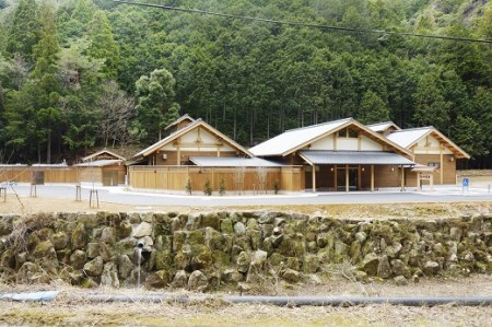 入鹿温泉ホテル瀞流荘　湯元山荘湯ノ口温泉　宿泊及びレストラン利用割引券　5,000円分【irsi0008】