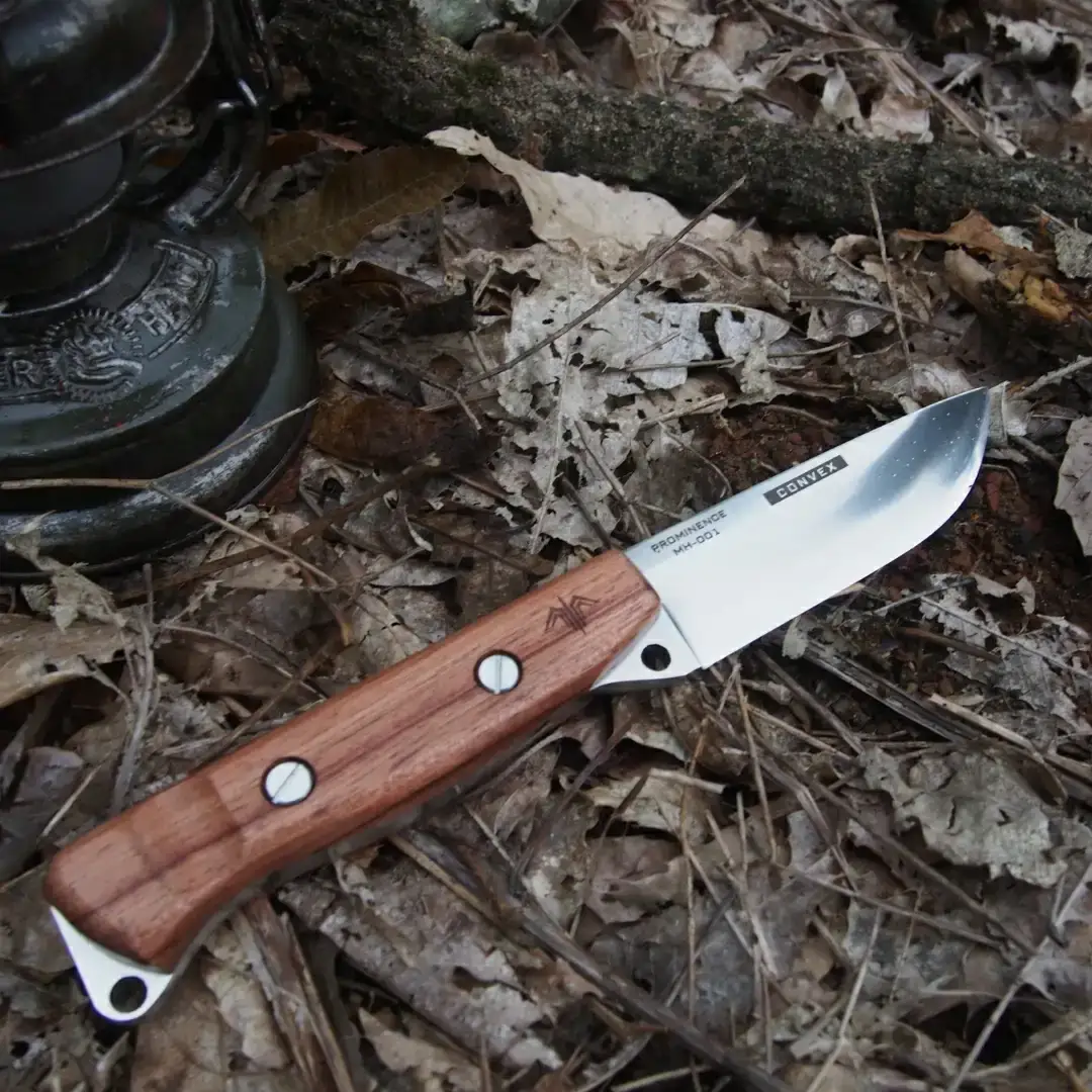 Bushcraft Knife Prominence(ブッシュクラフトナイフ) 右利き用 薪割り