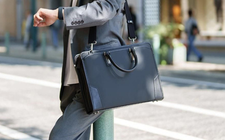 豊岡鞄 craftsmanship HLSS Briefcase Leather Handle ネイビー 202201 / 木和田正昭商店 ブリーフケース ビジネスバッグ メンズ A4ファイル対応 ノートPC収納 通勤 軽量 カバン バッグ 自立 手持ち ショルダーベルト付属 2way
