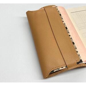 革工房いんのしま山羊革(ゴート)ブックカバー文庫本サイズ(色:ベージュ)