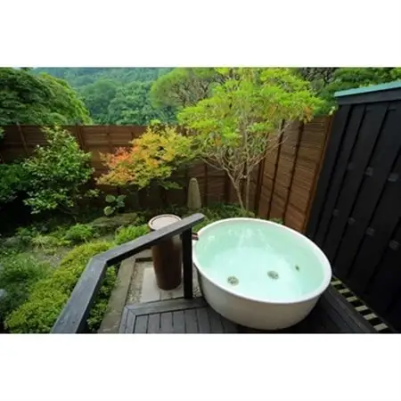 長瀞 花のおもてなし長生館 露天風呂付客室1泊2食ペア宿泊券(平日限定)【1380295】